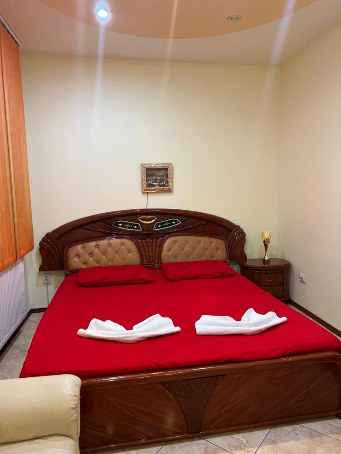 Aurora Boutique-studio Premium Bed & Breakfast Bucharest